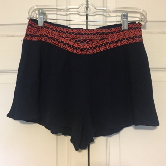 High-Waisted Flowy Navy Shorts (Francesca’s) - Picture 1 of 2